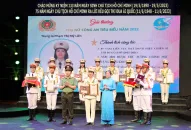 Thêm một bông hoa đẹp của phụ nữ QQ8894 casino trực tuyến thành phố Cảng