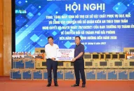 Ban Quản lý Khu Appqq88 Casino, Nổ Hũ QQ8839 nhà cái trao, tặng máy tính phục vụ công tác dạy, học và chuyển đổi số cho quận Kiến An