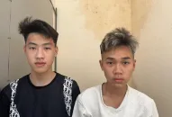 Kiểm tra nhóm quái xế QQ8839 nhà cái, phát hiện nhiều hung khí trong cốp xe