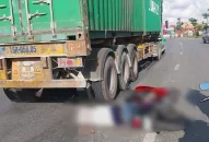 Va chạm với 2 xe tải, người đàn ông đi xe máy ở QQ8839 nhà cái tử vong