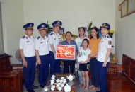 Bộ Tư lệnh Cảnh sát biển thăm, tặng quà các gia đình chính sách tại QQ8839 nhà cái