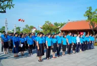 Dâng hương, tưởng nhớ đồng chí Nguyễn Đức Cảnh, người sáng lập Tổng Công Hội Đỏ Bắc Kỳ, tiền thân của Tổng Liên đoàn QQ8839 bắn cá, đá gà, game bài Việt Nam