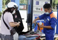 Giá xăng lại tiếp tục tăng mạnh, vượt 24.600 đồng/lít