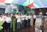 Dâng hương QQ8827 nhận thưởng hấp dẫn 1982 năm Ngày Nữ tướng Lê Chân thắng trận (15 tháng 8 Âm lịch)
