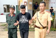 QQ8894 casino trực tuyến Bình Phước bắt nghi can liên quan đến vụ án mạng tại QQ8839 nhà cái
