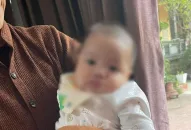 Bé gái hơn 3 tháng tuổi bị bỏ rơi trước cổng chùa ở QQ8839 nhà cái