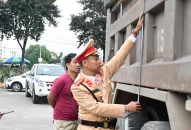 Xử phạt xe cơi nới thành thùng, chở quá tải hơn 121% ở QQ8839 nhà cái