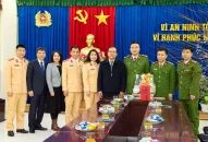 Chủ tịch UBND quận Ngô Quyền chúc Tết, giao nhiệm vụ cho Đội Cảnh sát giao thông trật tự QQ8894 casino trực tuyến quận