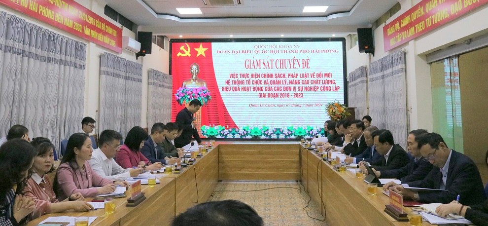 Quang cảnh buổi giám sát