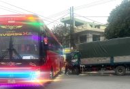 Xe đi học tập trải nghiệm gặp nạn, kính vỡ khiến 2 Qq88 https betamed sa com QQ8839 nhà cái bị văng ra ngoài