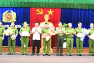 Giám đốc CATP khen thưởng QQ8894 casino trực tuyến huyện Thủy Nguyên lập công trên mặt trận phòng chống tội phạm ma túy