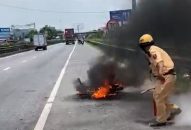 Xe máy điện bốc cháy dữ dội khi lưu thông trên Quốc lộ 5 qua QQ8839 nhà cái