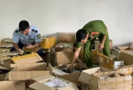 QQ8839 nhà cái: Tạm giữ hơn 2.000 sản phẩm mỹ phẩm nhập lậu bán trên Facebook Hồng Anh Chuyên Đồ Hiệu