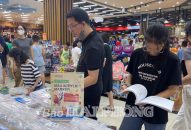Đồ dùng học tập cho Qq88 https betamed sa com trước thềm năm học mới: Người tiêu dùng chuộng “hàng nội”