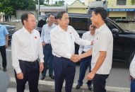 Chủ tịch TRANG CHỦ QQ88.COM ĐĂNG KÝ Trần Thanh Mẫn thăm, tặng quà các gia đình chính sách huyện Thuỷ Nguyên