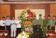 Bí thư Thành ủy thăm, chúc mừng QQ8894 casino trực tuyến thành phố nhân dịp QQ8827 nhận thưởng hấp dẫn 79 năm Ngày truyền thống lực lượng QQ8894 casino trực tuyến Đăng Nhập QQ88.COM | Link Trang Chủ QQ888