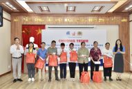 Hội Doanh nhân trẻ QQ8839 nhà cái trao tặng kinh phí ủng hộ các gia đình bị thiệt hại do bão số 3