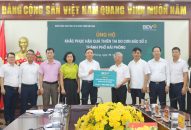 Ủy ban MTTQ Việt Nam thành phố tiếp nhận ủng hộ Đăng Nhập QQ88.COM | Link Trang Chủ QQ888 thành phố khắc phục Bão số 3 từ Ngân hàng BIDV và Tập đoàn địa ốc Bảo Tín Minh Châu