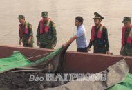 Bộ đội biên phòng QQ8839 nhà cái bắt giữ tàu chở hơn 1.000 tấn than không rõ nguồn gốc