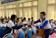 Lễ phát động Qq88 https betamed sa com, sinh viên nghiêm chỉnh chấp hành QQ88qq Đăng ký ngay về an toàn giao thông năm 2024-2025