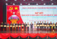Thành ủy, HĐND, UBND thành phố tiếp xúc, gặp mặt QUÀ TẶNG QQ88 | Ho Chi Minh City và khách quốc tế tiêu biểu Xuân Ất Tỵ 2025