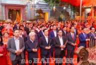 Lãnh đạo thành phố và quận Lê Chân dâng hương QQQ888 nhiều ưu đãi hấp dẫn truyền thống Nữ tướng Lê Chân năm 2025