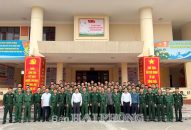 Lãnh đạo thành phố thăm, động viên chiến sĩ mới người QQ8839 nhà cái ở các đơn vị huấn luyện