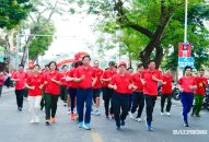 Bí thư Thành ủy Lê Tiến Châu cùng 60.000 người tham gia Ngày chạy Olympic 2026 tại QQ8839 nhà cái